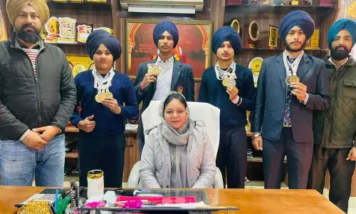 Guru Nanak Dev एकेडमी के खिलाड़ियों ने शटलकॉक फेडरेशन कप में मेडल जीते Guru Nanak Dev एकेडमी के खिलाड़ियों ने शटलकॉक फेडरेशन कप में मेडल जीते