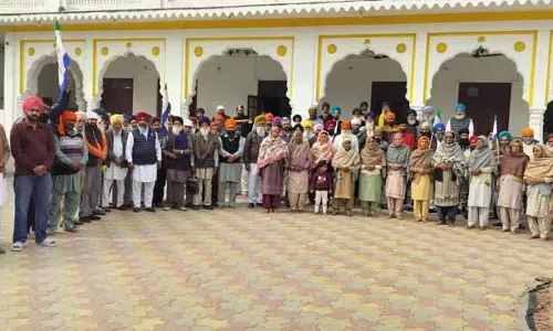 किसान संगठन ने Tarn Taran village में चुनावी बैठक का आयोजन किया किसान संगठन ने Tarn Taran village में चुनावी बैठक का आयोजन किया
