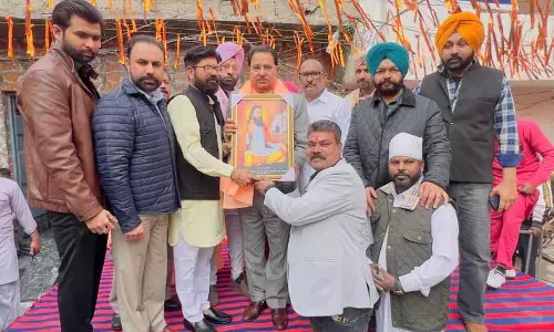 गुरु रविदास जयंती के उपलक्ष्य में Amritsar में शोभा यात्रा निकाली गई