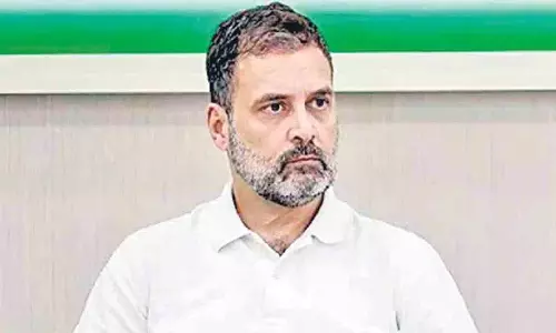 केंद्र भारत के संकटों पर आंखें मूंदे हुए है: Rahul Gandhi