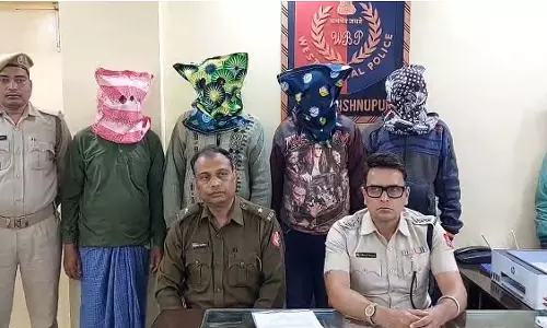 पुलिस ने जयरमबाटी के होटल में honeymoon पर छापा मारा, 6 लोग गिरफ्तार पुलिस ने जयरमबाटी के होटल में honeymoon पर छापा मारा, 6 लोग गिरफ्तार