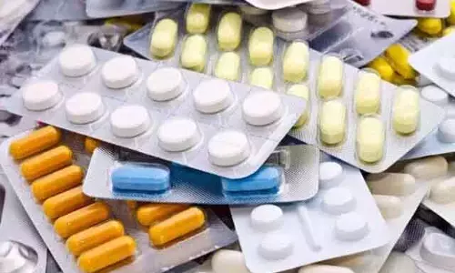 बजट में 17 कैंसर दवाओं पर कस्टम ड्यूटी छूट, Andhra Pradesh में इलाज की लागत कम होने की उम्मीद बजट में 17 कैंसर दवाओं पर कस्टम ड्यूटी छूट, Andhra Pradesh में इलाज की लागत कम होने की उम्मीद