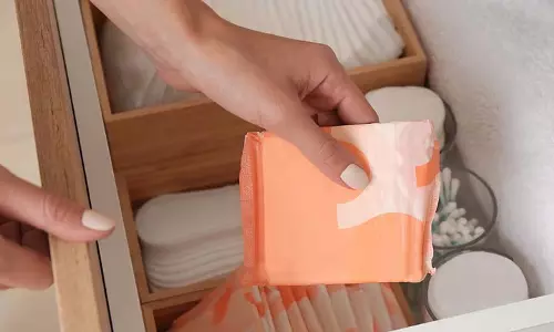 सुप्रीम कोर्ट ने स्कूलों में खराब Napkin Vending Machines पर कार्रवाई का आदेश दिया