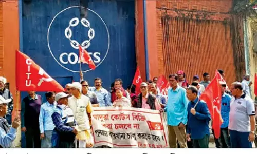 फैक्ट्री की ज़मीन पर प्रमोशन प्लान को लेकर CITU हड़ताल पर