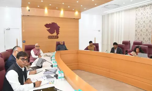 बजट पीएम मोदी के नेतृत्व में सुधार एक्सप्रेस को विकासशील और आत्मनिर्भर भारत की ओर ले जाता है: गुजरात CM