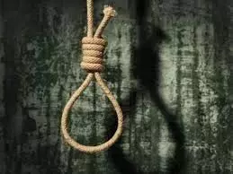 Bihar News :गेस्ट हाउस के कमरे में फंदे से लटके मिले बाप-बेटा,जांच में जुटी पुलिस Bihar News :गेस्ट हाउस के कमरे में फंदे से लटके मिले बाप-बेटा,जांच में जुटी पुलिस