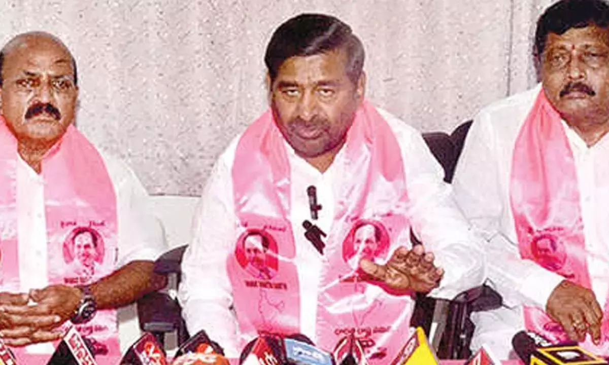 KCR को निशाना बनाने के लिए कांग्रेस और BJP मिले हुए हैं: जगदीश KCR को निशाना बनाने के लिए कांग्रेस और BJP मिले हुए हैं: जगदीश