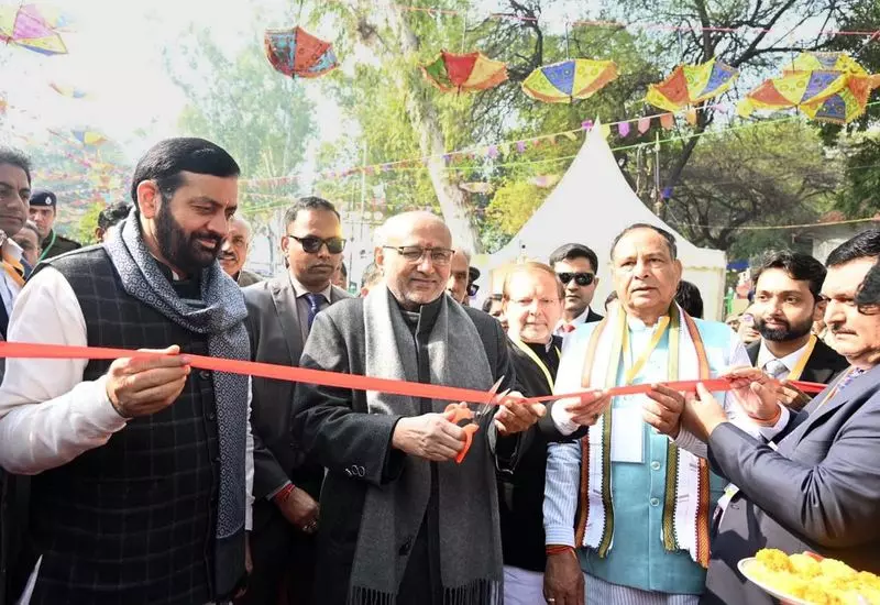 Haryana : कारीगर भारत की विरासत के संरक्षक हैं राधाकृष्णन Haryana : कारीगर भारत की विरासत के संरक्षक हैं राधाकृष्णन