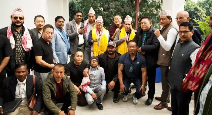Sikkim : पूर्वोत्तर के नेताओं ने दार्जिलिंग में एडवर्ड्स से मुलाकात की Sikkim : पूर्वोत्तर के नेताओं ने दार्जिलिंग में एडवर्ड्स से मुलाकात की