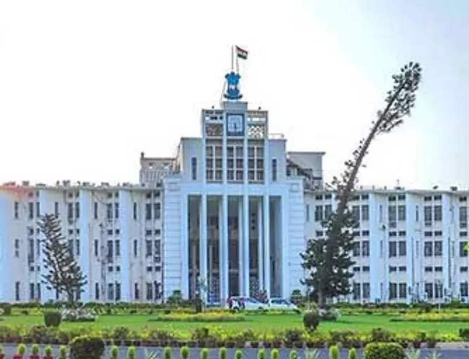 Odisha : 3 सीनियर IAS अधिकारियों को एडिशनल चीफ सेक्रेटरी रैंक पर प्रमोट किया गया Odisha : 3 सीनियर IAS अधिकारियों को एडिशनल चीफ सेक्रेटरी रैंक पर प्रमोट किया गया