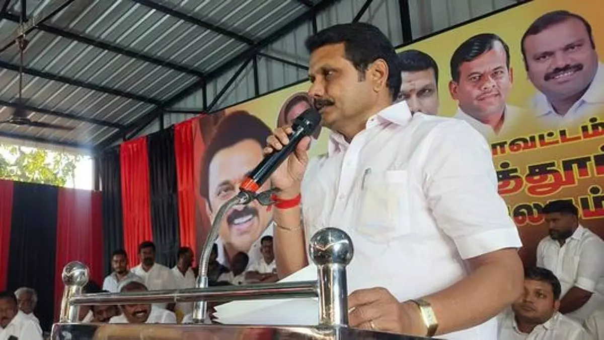 DMK पदाधिकारियों को चुनाव क्षेत्र में लगन से काम करना चाहिए: वी. सेंथिलबालाजी ने ज़ोर दिया DMK पदाधिकारियों को चुनाव क्षेत्र में लगन से काम करना चाहिए: वी. सेंथिलबालाजी ने ज़ोर दिया
