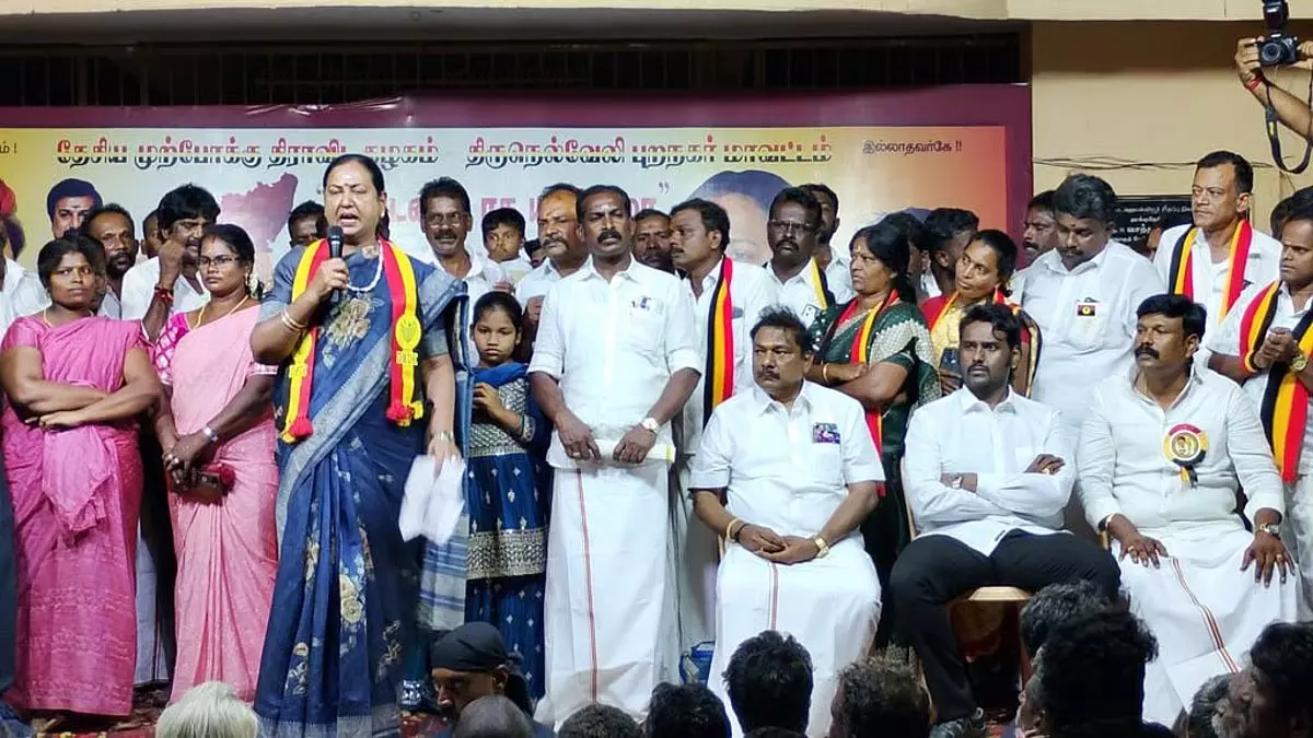 कुडनकुलम न्यूक्लियर पावर प्लांट में स्थानीय लोगों को रोज़गार: Premalatha ने ज़ोर दिया कुडनकुलम न्यूक्लियर पावर प्लांट में स्थानीय लोगों को रोज़गार: Premalatha ने ज़ोर दिया