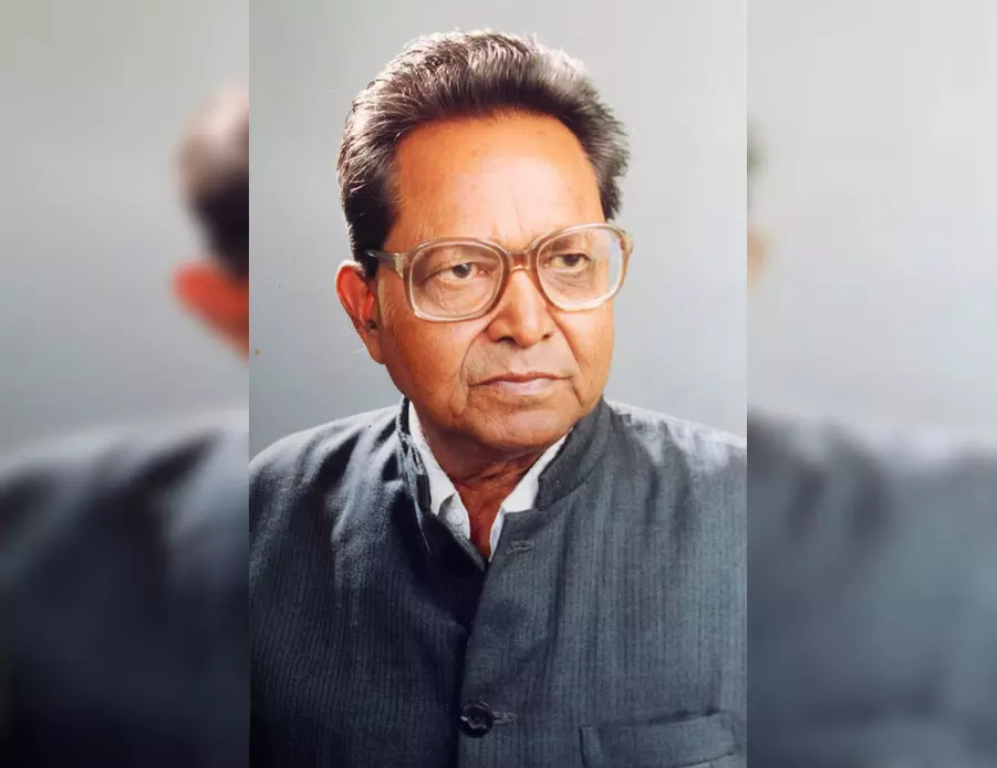 जब गीतों के लिए मिला था 25 हजार का चेक, आंखों से आने लगे थे आंसू, गढ़वाली गीतों के पुरोधा जीत सिंह नेगी की कहानी जब गीतों के लिए मिला था 25 हजार का चेक, आंखों से आने लगे थे आंसू, गढ़वाली गीतों के पुरोधा जीत सिंह नेगी की कहानी