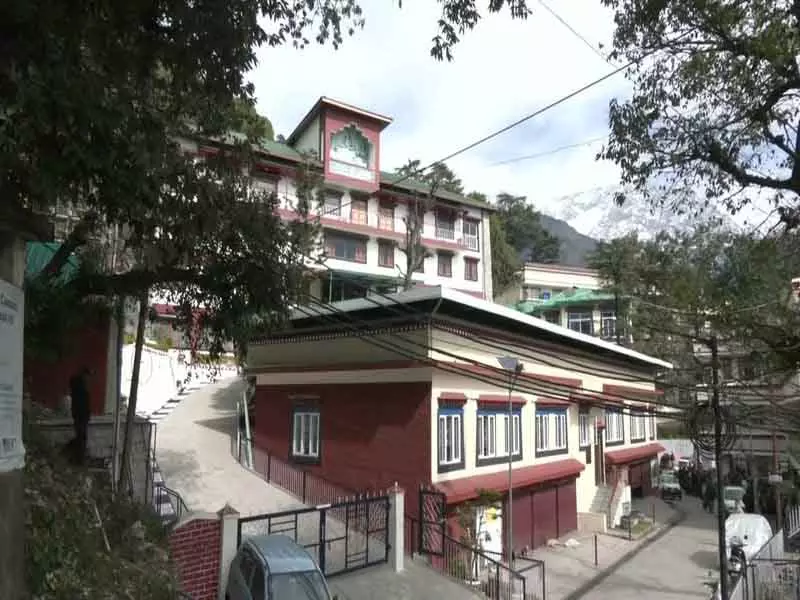 निर्वासित तिब्बती समुदाय 27 देशों में अनोखे चुनाव की तैयारी में, दलाई लामा भी वोट डाल सकते हैं निर्वासित तिब्बती समुदाय 27 देशों में अनोखे चुनाव की तैयारी में, दलाई लामा भी वोट डाल सकते हैं