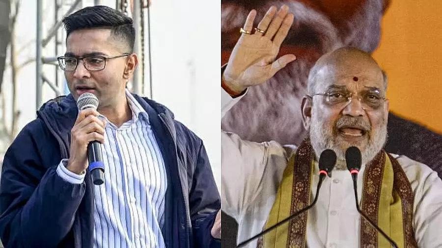 Bengal में आग लगने की घटना को लेकर अमित शाह और अभिषेक बनर्जी के बीच जुबानी जंग छिड़ गई Bengal में आग लगने की घटना को लेकर अमित शाह और अभिषेक बनर्जी के बीच जुबानी जंग छिड़ गई