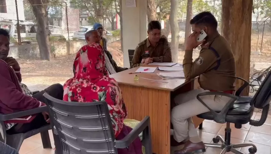 युवक की संदिग्ध मौत, पत्नी शक के दायरे में युवक की संदिग्ध मौत, पत्नी शक के दायरे में