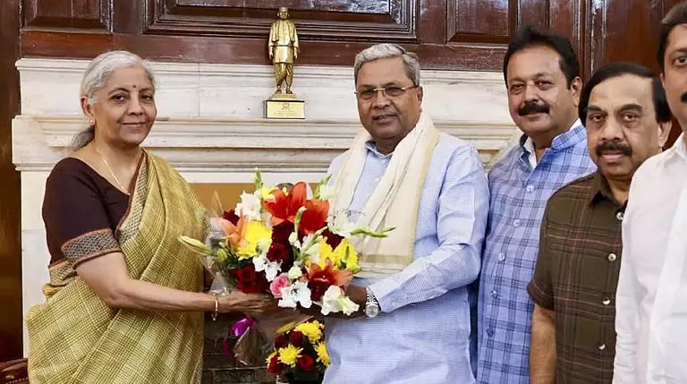 16वें Finance आयोग को मंज़ूरी: राज्यों के लिए 1.4 लाख करोड़ रुपये के अनुदान की घोषणा 16वें Finance आयोग को मंज़ूरी: राज्यों के लिए 1.4 लाख करोड़ रुपये के अनुदान की घोषणा