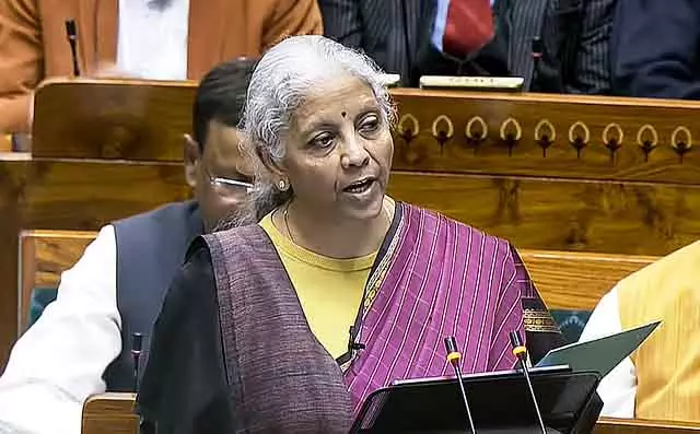 Union Budget 2026: निर्मला ने कर्तव्य मंत्र पढ़ा; निवेश, रोज़गार और उत्पादन पर ज़ोर Union Budget 2026: निर्मला ने कर्तव्य मंत्र पढ़ा; निवेश, रोज़गार और उत्पादन पर ज़ोर