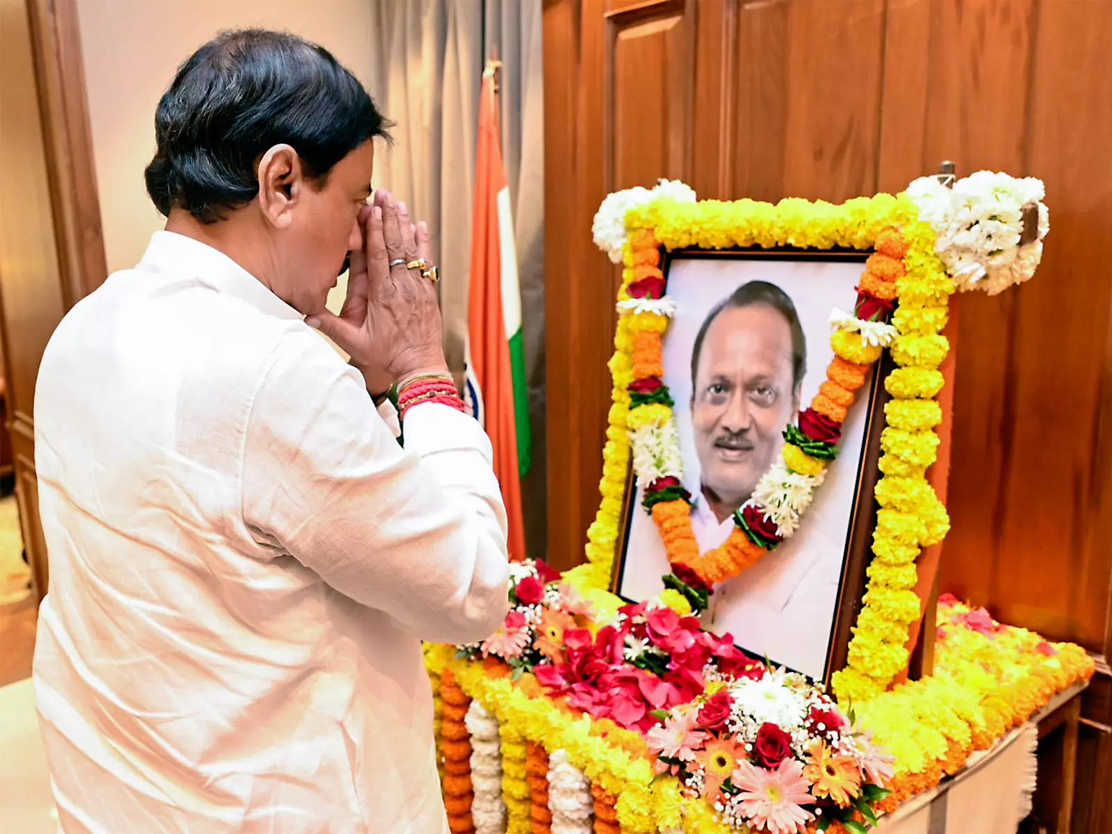 अजित पवार का अस्थि कलश NCP प्रदेश कार्यालय लाया जाएगा, पूजन सुनील तटकरे करेंगे अजित पवार का अस्थि कलश NCP प्रदेश कार्यालय लाया जाएगा, पूजन सुनील तटकरे करेंगे