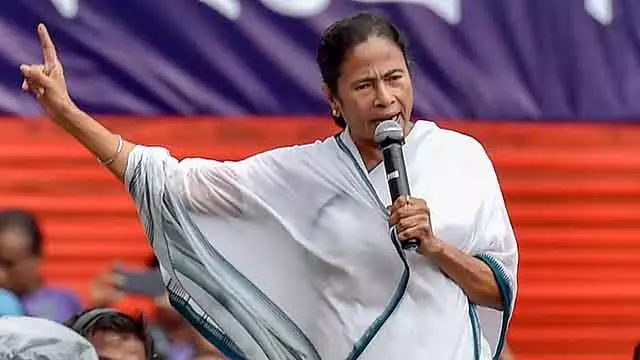 दूरदर्शिता की कमी वाला, जनविरोधी बजट: Mamata Banerjee दूरदर्शिता की कमी वाला, जनविरोधी बजट: Mamata Banerjee