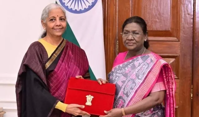 Budget 2026–27: खनिज, जलमार्ग और पर्यटन से ओडिशा को मिलेगा बढ़ावा Budget 2026–27: खनिज, जलमार्ग और पर्यटन से ओडिशा को मिलेगा बढ़ावा