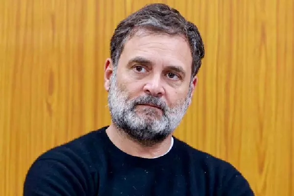 Rahul Gandhi का केंद्रीय बजट पर हमला: “भारत के असली संकटों से अनजान” Rahul Gandhi का केंद्रीय बजट पर हमला: “भारत के असली संकटों से अनजान”