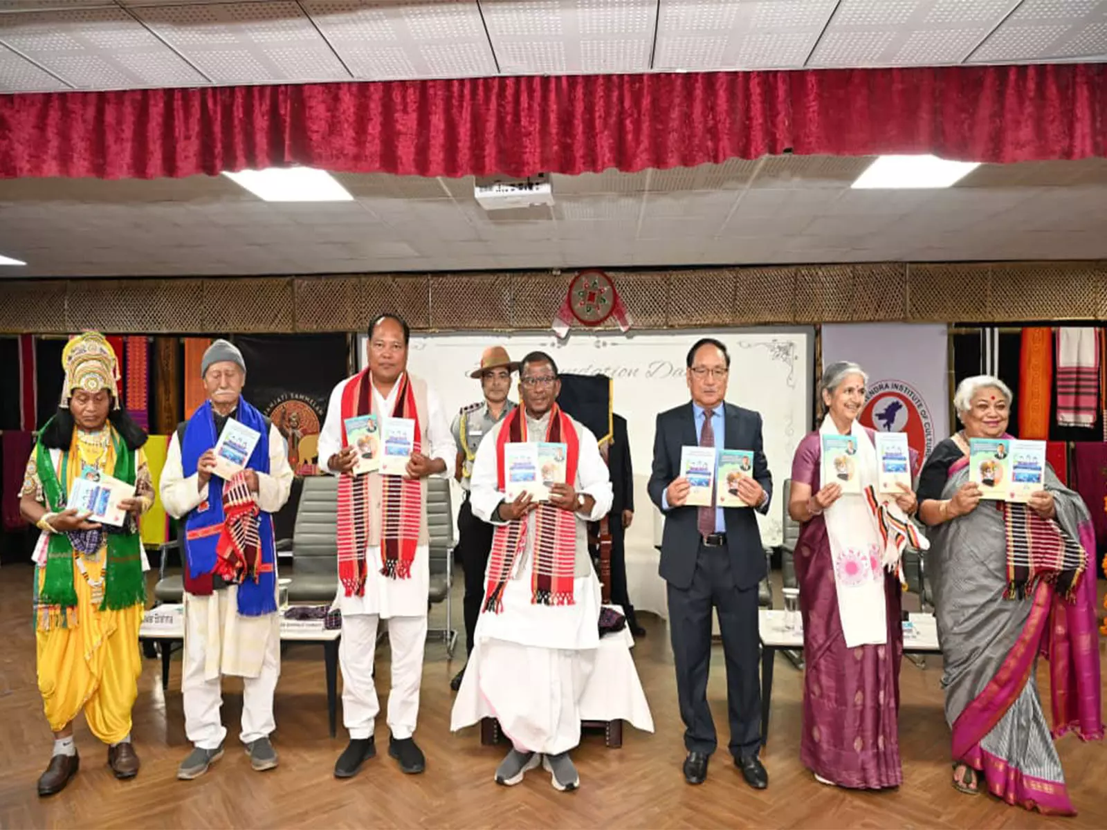 Assam के राज्यपाल ने जनजातीय सम्मेलन में भाग लिया Assam के राज्यपाल ने जनजातीय सम्मेलन में भाग लिया