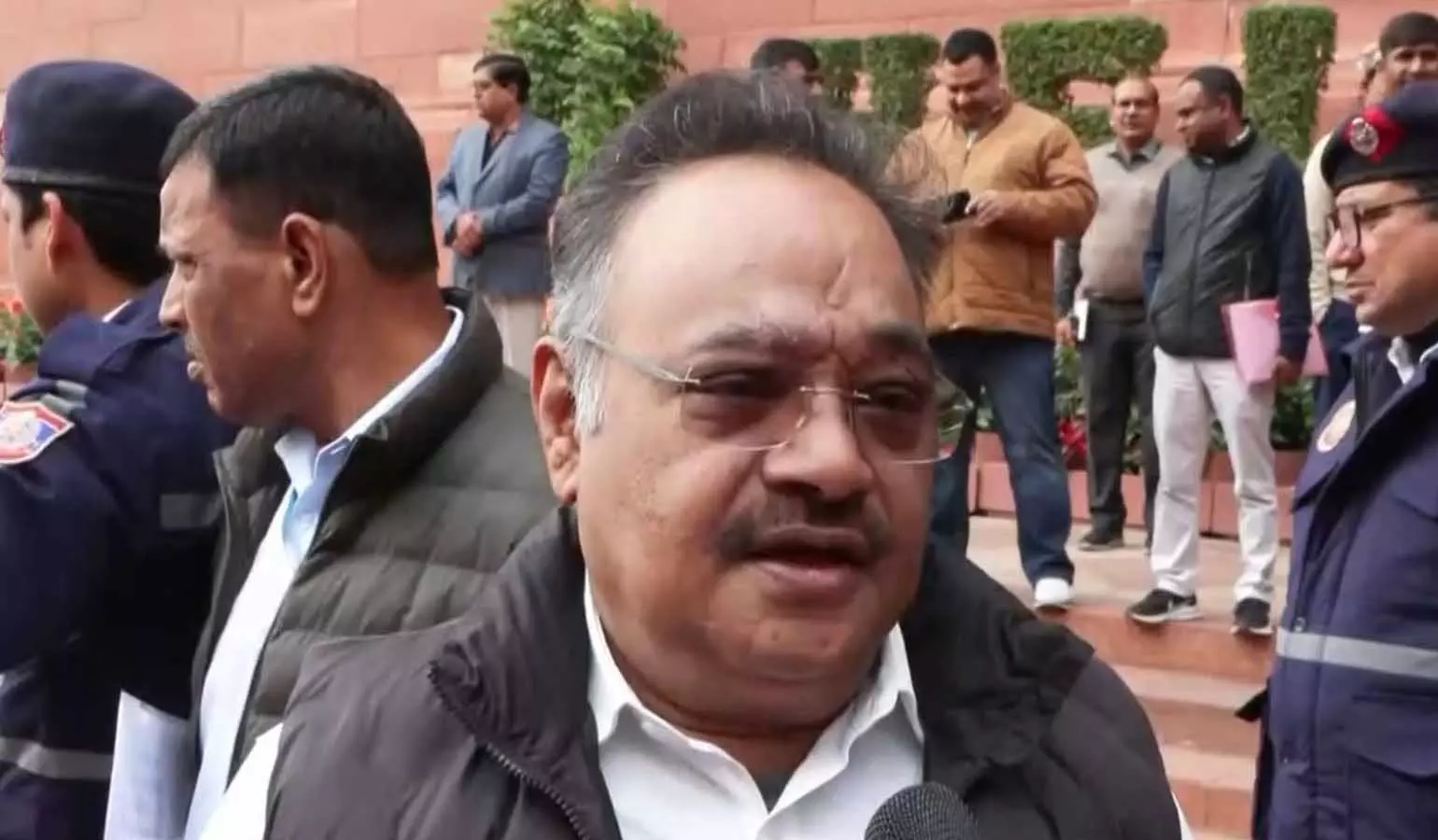 यह TMC की प्लान बी है: हुमायूं कबीर की विभाजनकारी टिप्पणियों पर भाजपा के सामिक भट्टाचार्य का बयान यह TMC की प्लान बी है: हुमायूं कबीर की विभाजनकारी टिप्पणियों पर भाजपा के सामिक भट्टाचार्य का बयान