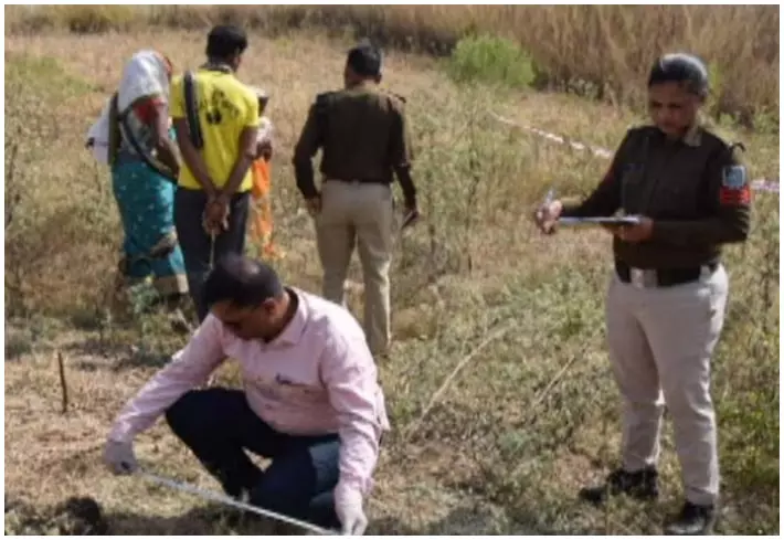 इश्क, कत्ल और दफन राज...पुलिस ने सुलझाई अंधे कत्ल की गुत्थी इश्क, कत्ल और दफन राज...पुलिस ने सुलझाई अंधे कत्ल की गुत्थी