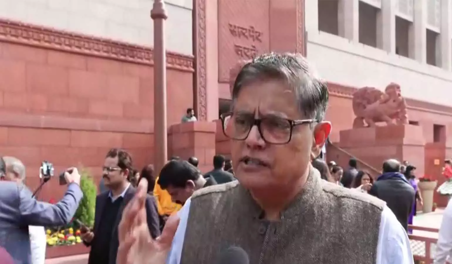 BJP सांसदों ने निर्मला सीतारमण के नौवें बजट की सराहना की BJP सांसदों ने निर्मला सीतारमण के नौवें बजट की सराहना की