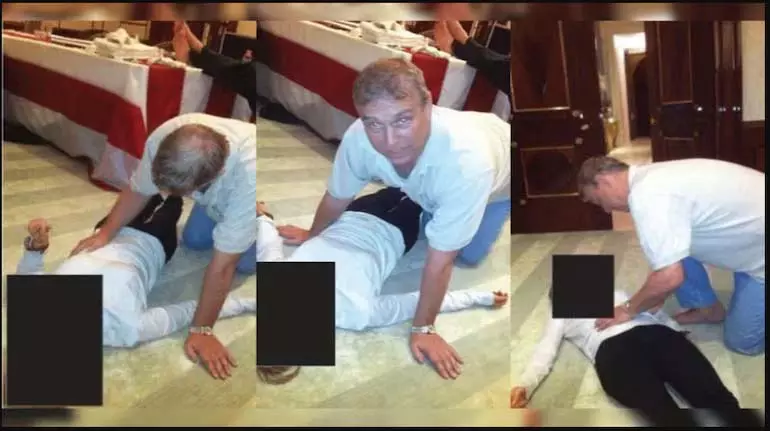 नई Epstein files में पूर्व प्रिंस एंड्रयू की एक महिला के ऊपर झुकी हुई तस्वीरें सामने आईं नई Epstein files में पूर्व प्रिंस एंड्रयू की एक महिला के ऊपर झुकी हुई तस्वीरें सामने आईं