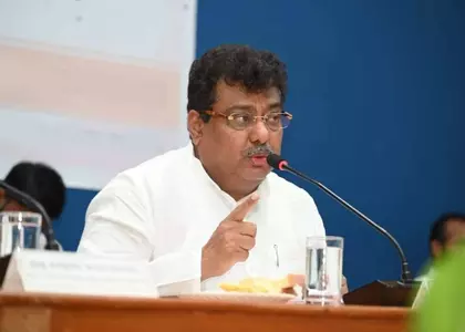 बेंगलुरु-पुणे हाई-स्पीड रेल को प्राथमिकता मिलनी चाहिए: Karnataka मंत्री बेंगलुरु-पुणे हाई-स्पीड रेल को प्राथमिकता मिलनी चाहिए: Karnataka मंत्री