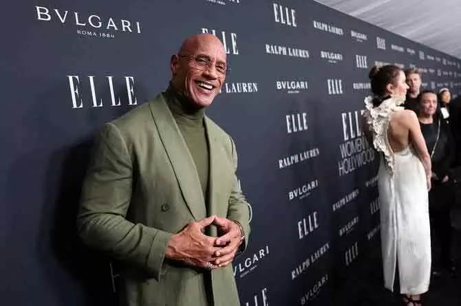 एक्शन इमेज से आगे बढ़े Dwayne Johnson अवॉर्ड रेस में एंट्री एक्शन इमेज से आगे बढ़े Dwayne Johnson अवॉर्ड रेस में एंट्री