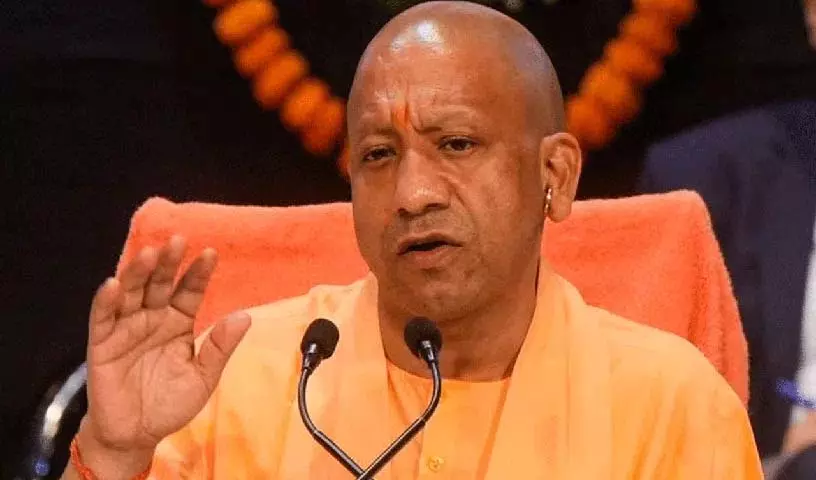 UP सरकार ने संपत्ति का ब्यौरा न देने पर 68,000 कर्मचारियों की सैलरी रोक दी UP सरकार ने संपत्ति का ब्यौरा न देने पर 68,000 कर्मचारियों की सैलरी रोक दी