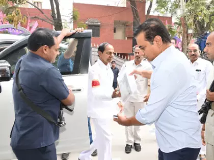 फोन टैपिंग मामले में SIT ने KCR से करीब पांच घंटे तक पूछताछ की फोन टैपिंग मामले में SIT ने KCR से करीब पांच घंटे तक पूछताछ की