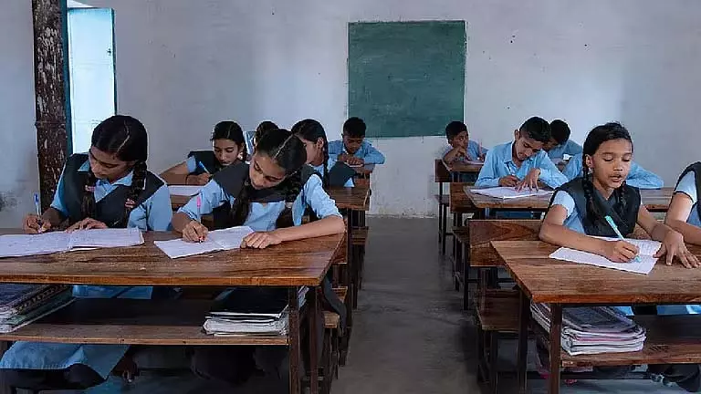 Medinipur में मुफ्त टोटो सेवा मिलेगी, माइक्रोफ़ोन किराए पर देने वालों पर कार्रवाई होगी Medinipur में मुफ्त टोटो सेवा मिलेगी, माइक्रोफ़ोन किराए पर देने वालों पर कार्रवाई होगी
