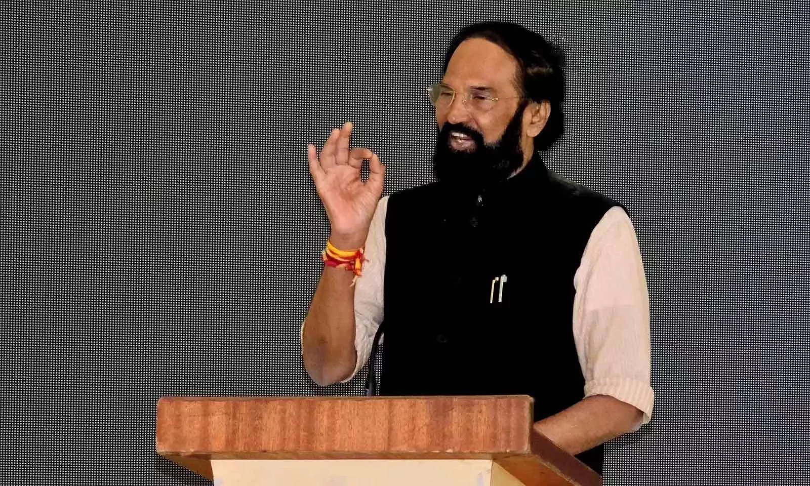 Srisailam टनल पर 24 घंटे काम, मंत्री ने देरी बर्दाश्त न करने की चेतावनी दी Srisailam टनल पर 24 घंटे काम, मंत्री ने देरी बर्दाश्त न करने की चेतावनी दी