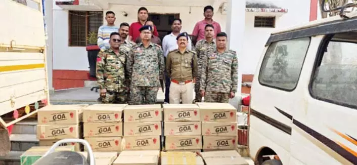 दंतेवाड़ा पुलिस ने अवैध शराब की बड़ी खेप जब्त की दंतेवाड़ा पुलिस ने अवैध शराब की बड़ी खेप जब्त की