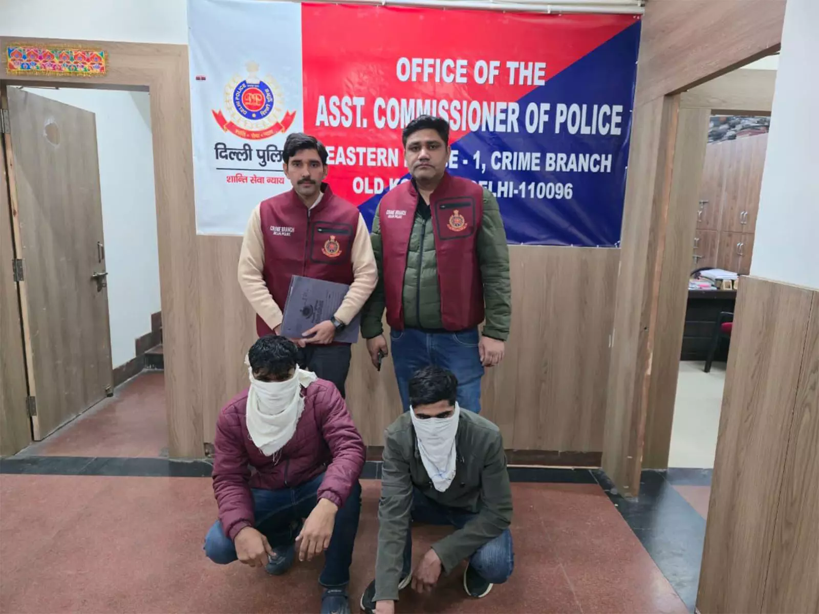 Delhi Police ने वाहन चोरी के मामले में दो कथित आदतन अपराधियों को गिरफ्तार किया Delhi Police ने वाहन चोरी के मामले में दो कथित आदतन अपराधियों को गिरफ्तार किया