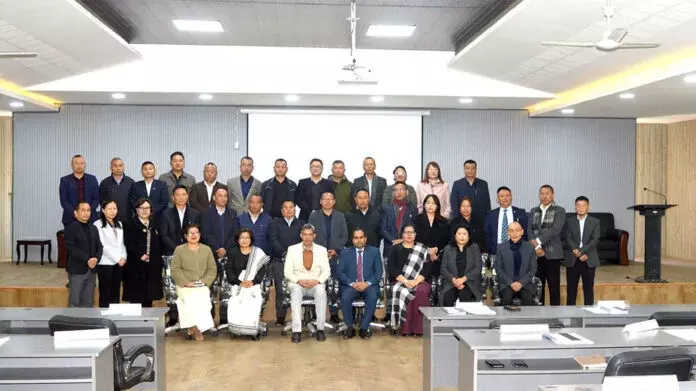 Nagaland: कोहिमा में NPS के लिए मिड-करियर ट्रेनिंग चल रही Nagaland: कोहिमा में NPS के लिए मिड-करियर ट्रेनिंग चल रही