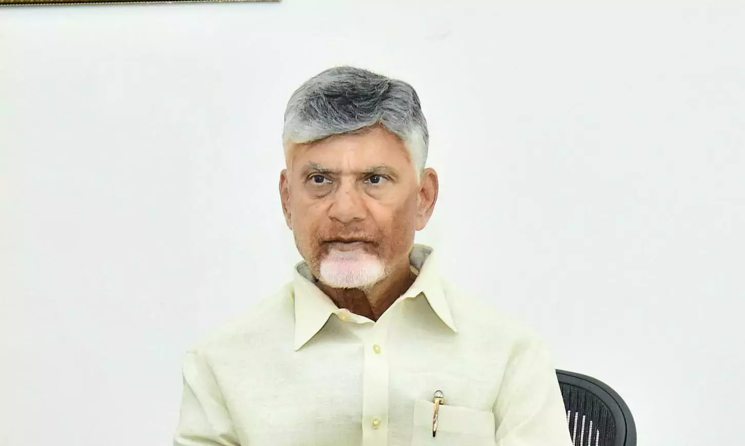 आंध्र प्रदेश स्किल डेवलपमेंट मामले में नायडू को ED से क्लीन चिट मिलने पर मंत्रियों ने सराहना की आंध्र प्रदेश स्किल डेवलपमेंट मामले में नायडू को ED से क्लीन चिट मिलने पर मंत्रियों ने सराहना की