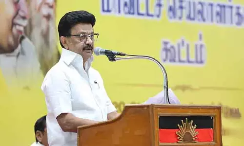 CM ने आरोप लगाया कि केंद्र की बीजेपी सरकार संविधान को खत्म कर रही है CM ने आरोप लगाया कि केंद्र की बीजेपी सरकार संविधान को खत्म कर रही है