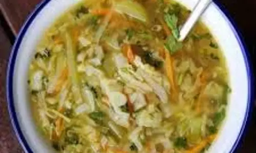 Cabbage Matar Soup:  ट्राई करें सिंपल और टेस्टी पत्ता गोभी मटर सूप