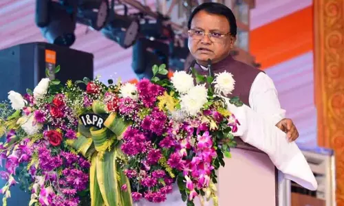 CM ने सुबरनापुर में विकास को बढ़ावा देने के लिए ₹633 करोड़ की परियोजनाओं की घोषणा की