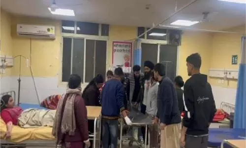 Punjab: मेरिटोरियस स्कूल के छात्रों की बिगड़ी तबीयत Punjab: मेरिटोरियस स्कूल के छात्रों की बिगड़ी तबीयत