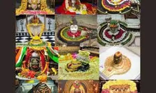 Bhagwan Shiv Jyotirlinga: 12 ज्योतिर्लिंग कौन-कौन से हैं? जानें नाम, स्थान और पौराणिक महत्व Bhagwan Shiv Jyotirlinga: 12 ज्योतिर्लिंग कौन-कौन से हैं? जानें नाम, स्थान और पौराणिक महत्व