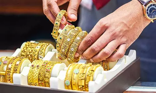 CME मार्जिन ज़रूरतों में बढ़ोतरी लागू होने से सोने, चांदी में गिरावट जारी