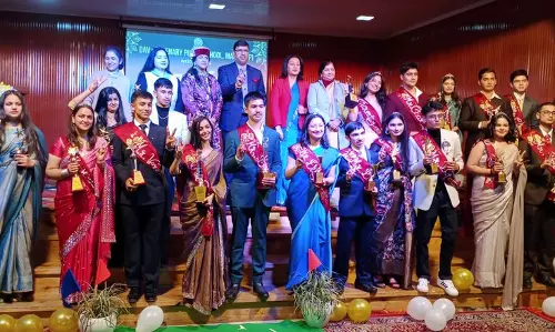 Himachal: मंडी स्कूल में विदाई समारोह आयोजित किया गया