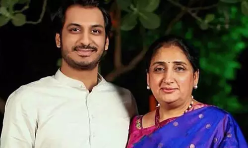 Pune : सुनेत्रा पवार बारामती सीट से चुनाव लड़ेंगी; पार्थ पवार राज्यसभा के लिए चुने जा सकते है Pune : सुनेत्रा पवार बारामती सीट से चुनाव लड़ेंगी; पार्थ पवार राज्यसभा के लिए चुने जा सकते है