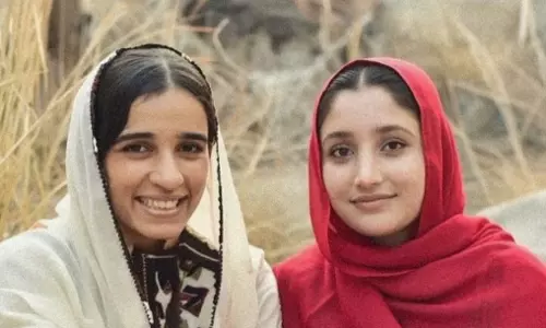 Pakistani सेना पर हमले में 11 हमलावर, दो बलूच महिला फिदायीन शामिल Pakistani सेना पर हमले में 11 हमलावर, दो बलूच महिला फिदायीन शामिल